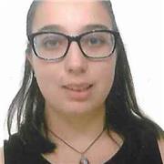 Estudiante busca trabajo de profesora particular